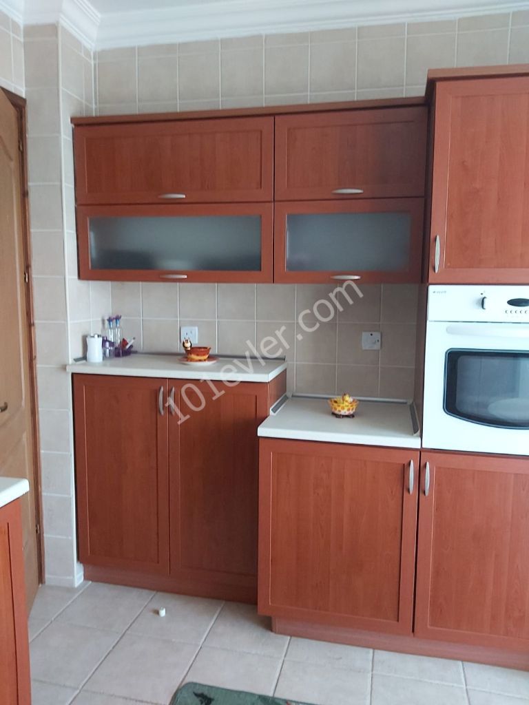 Flat To Rent in Girne Merkez, Kyrenia