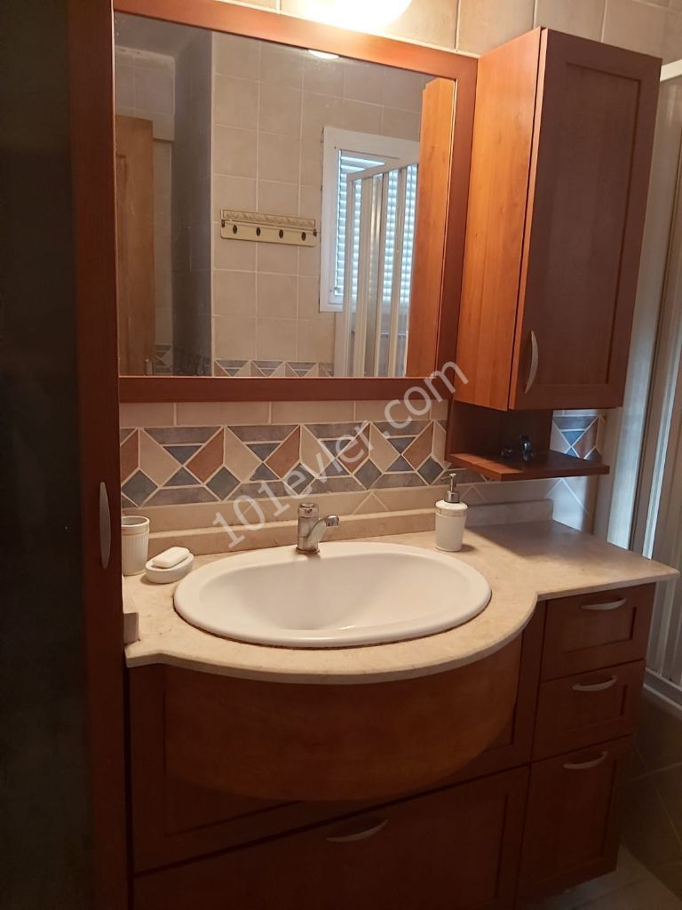 Flat To Rent in Girne Merkez, Kyrenia