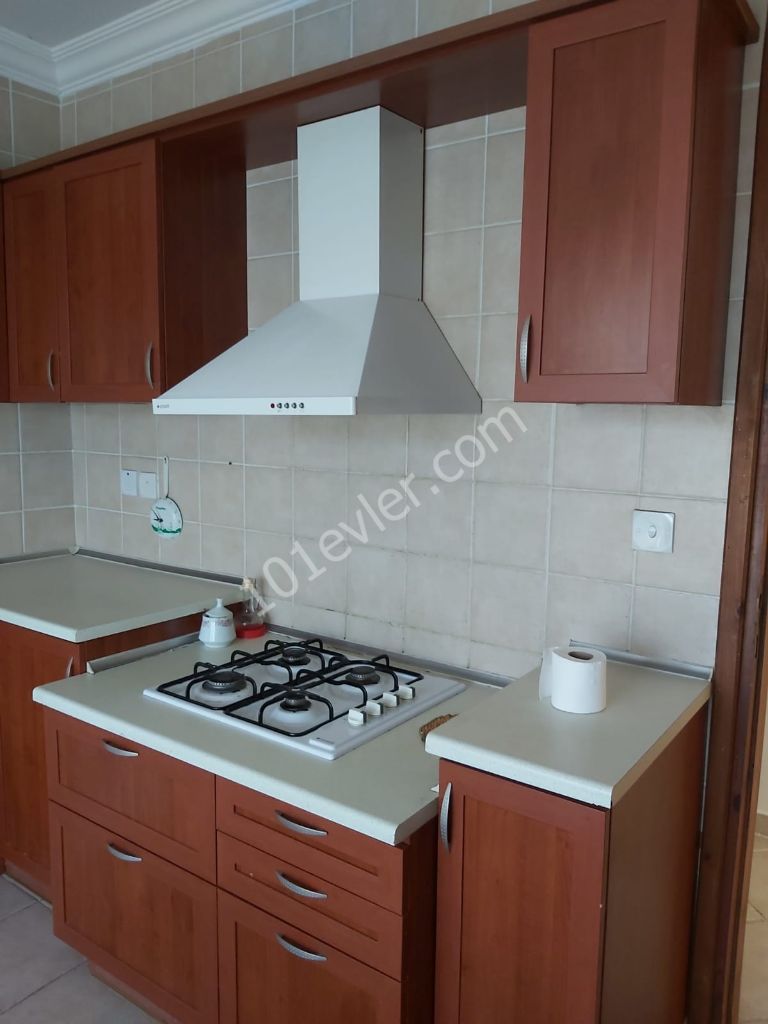 Flat To Rent in Girne Merkez, Kyrenia