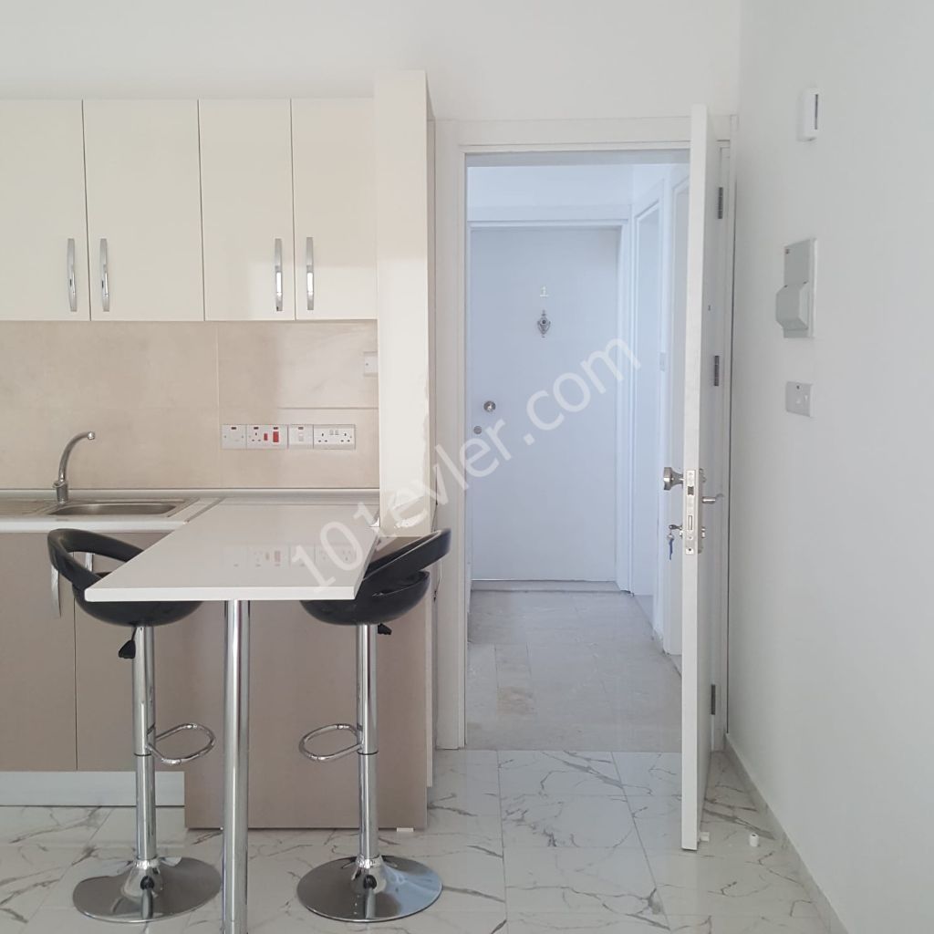 Flat To Rent in Zeytinlik, Kyrenia