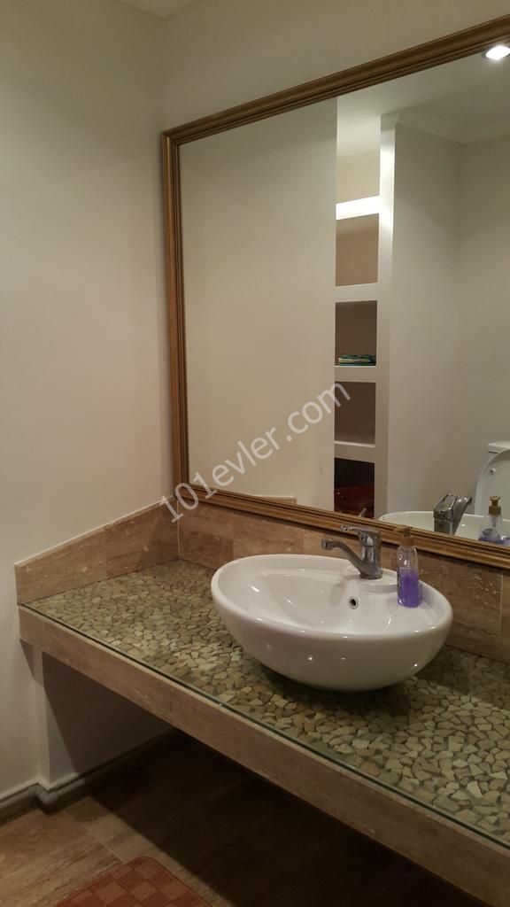 Flat For Sale in Girne Merkez, Kyrenia