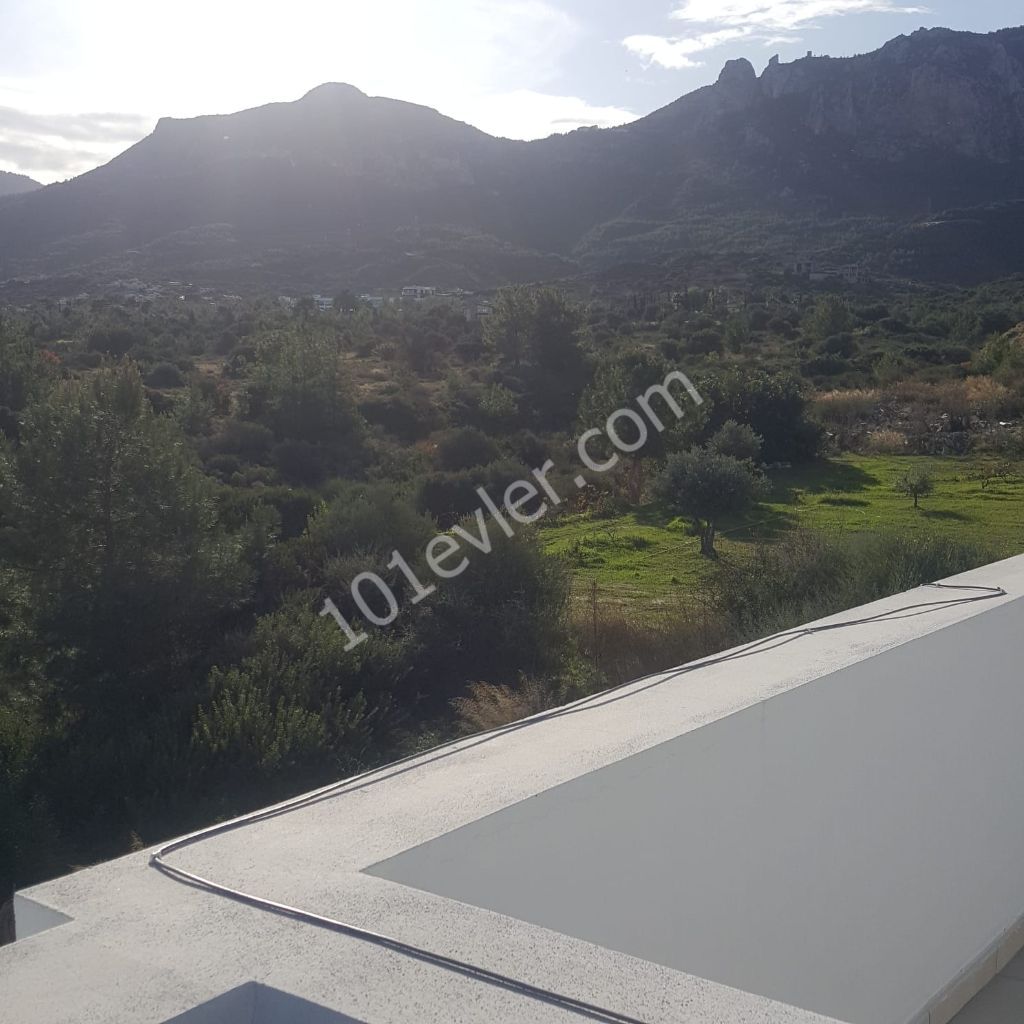 Flat For Sale in Zeytinlik, Kyrenia