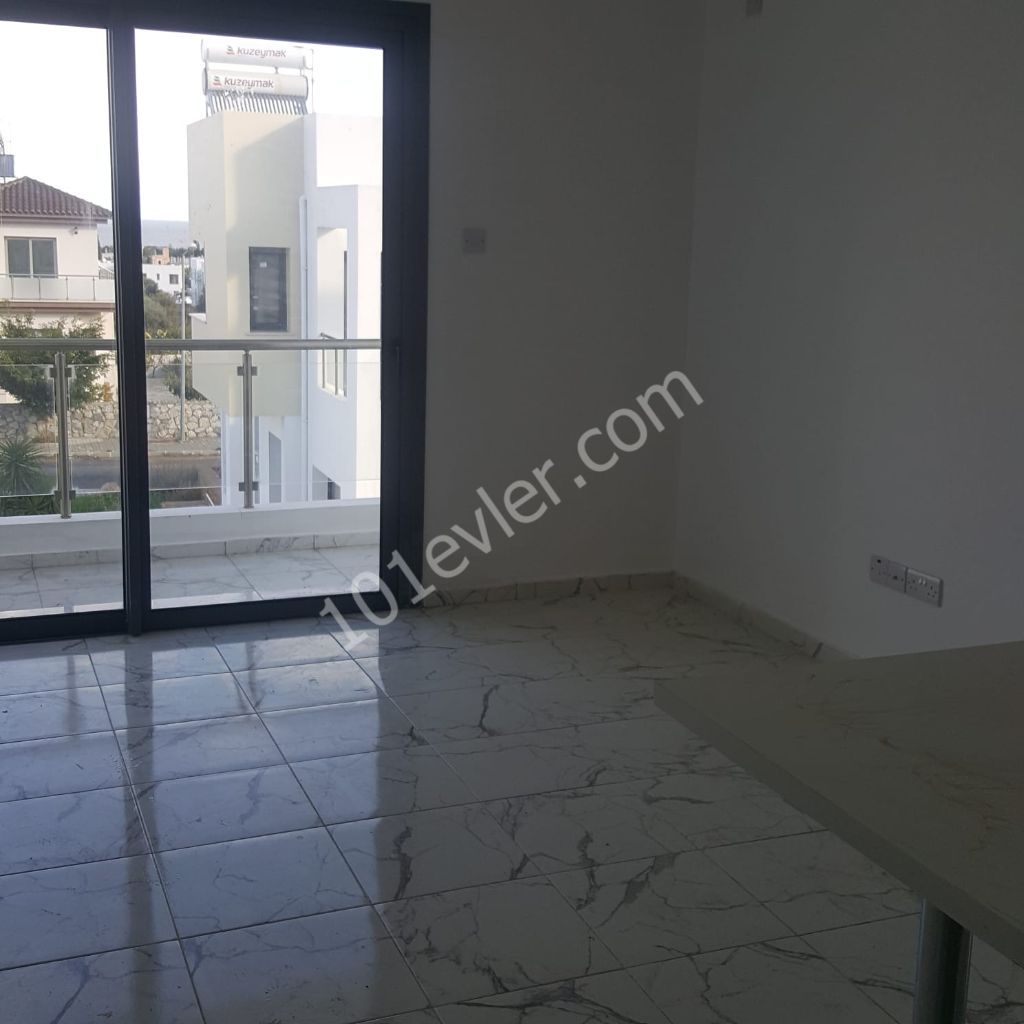 Flat For Sale in Zeytinlik, Kyrenia