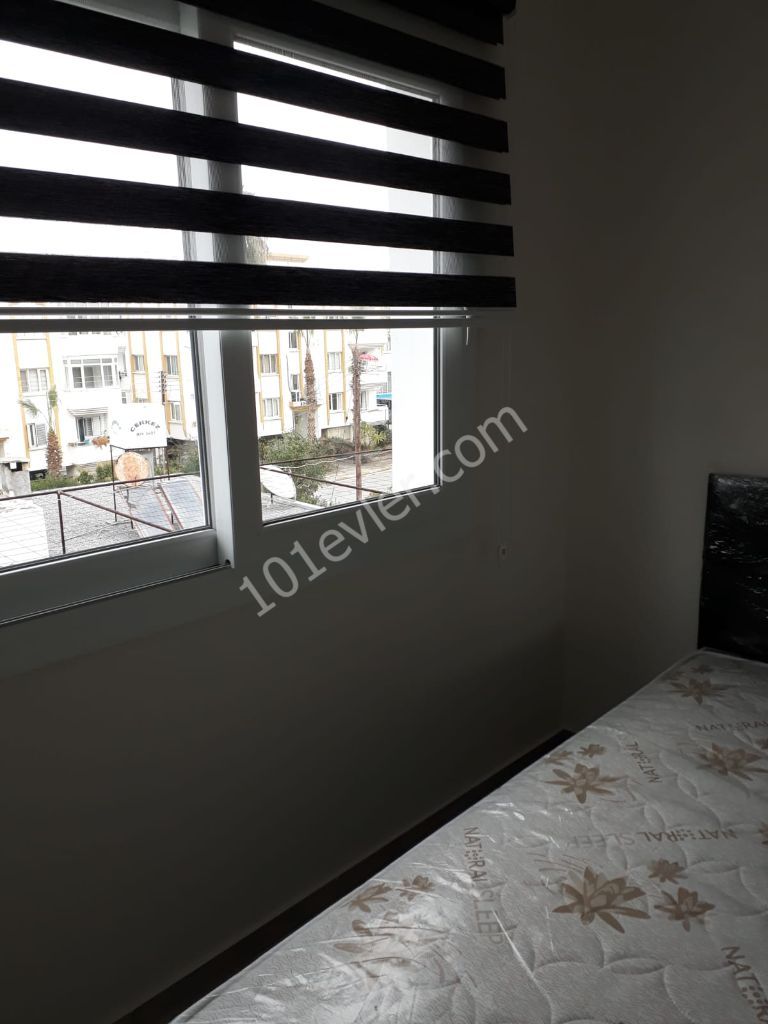 GİRNE MERKEZ'DE SIFIR EŞYALI 1+1 KİRALIK DAİRE