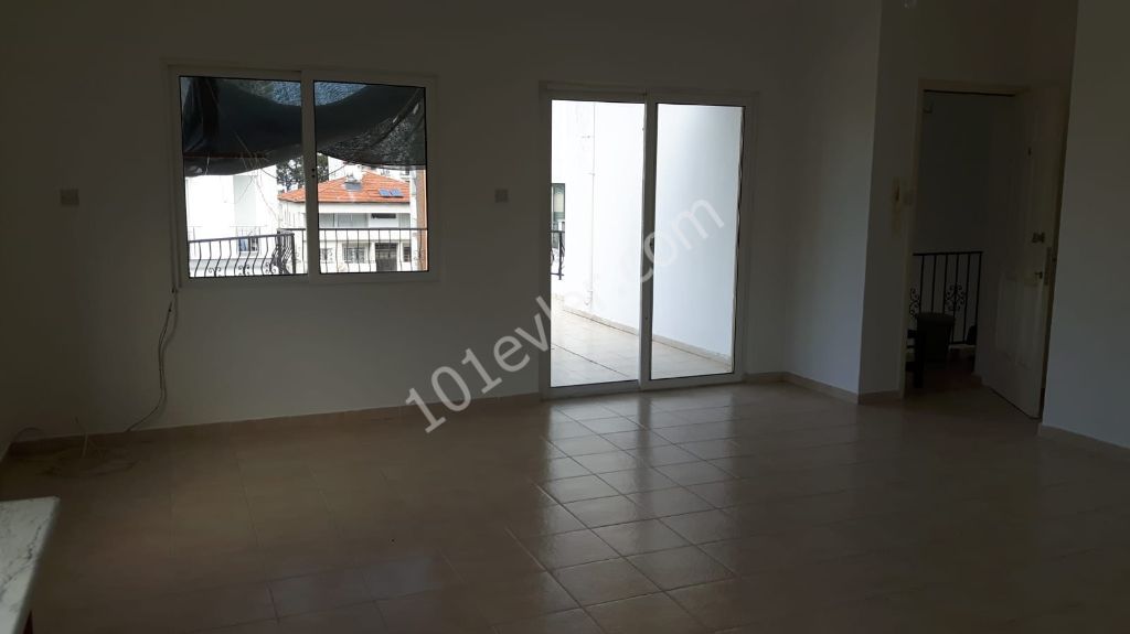 Flat To Rent in Girne Merkez, Kyrenia