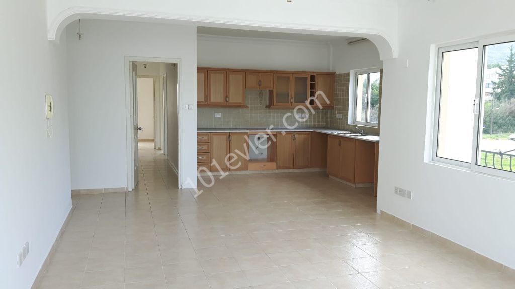 Flat To Rent in Girne Merkez, Kyrenia