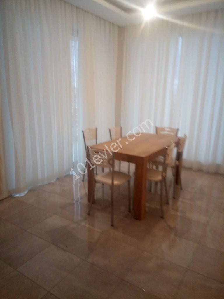 Flat To Rent in Girne Merkez, Kyrenia