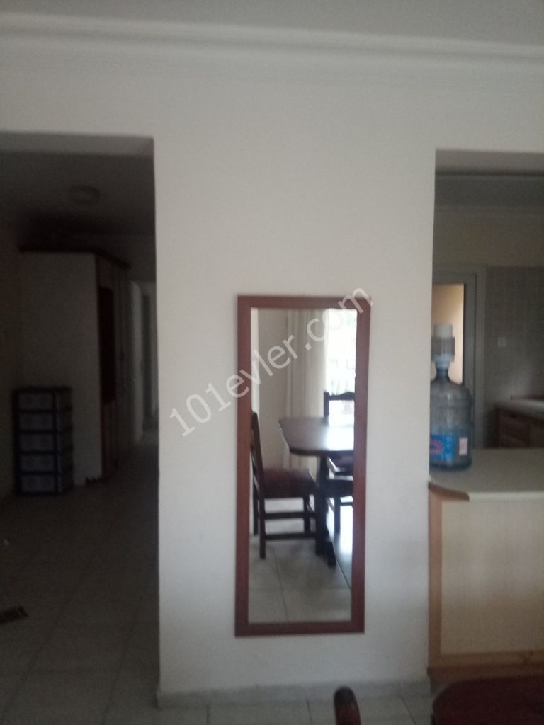 Flat To Rent in Girne Merkez, Kyrenia