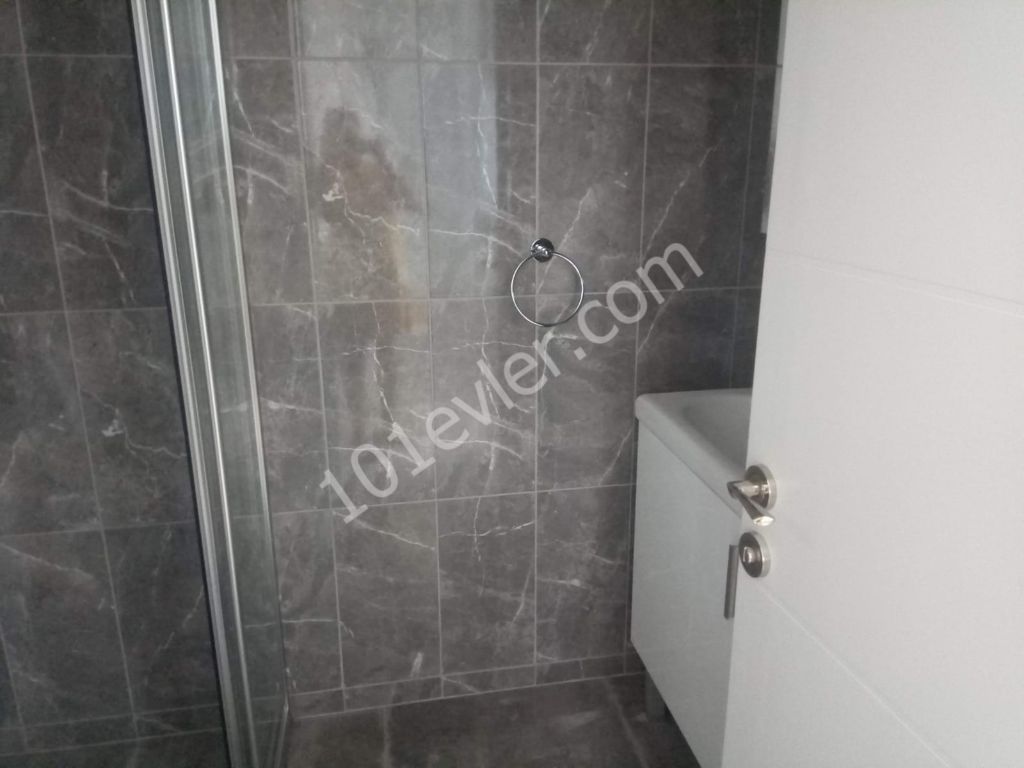 GİRNE MERKEZDE YATIRIMLIK YENİ 1+1 SATILIK DAİRE