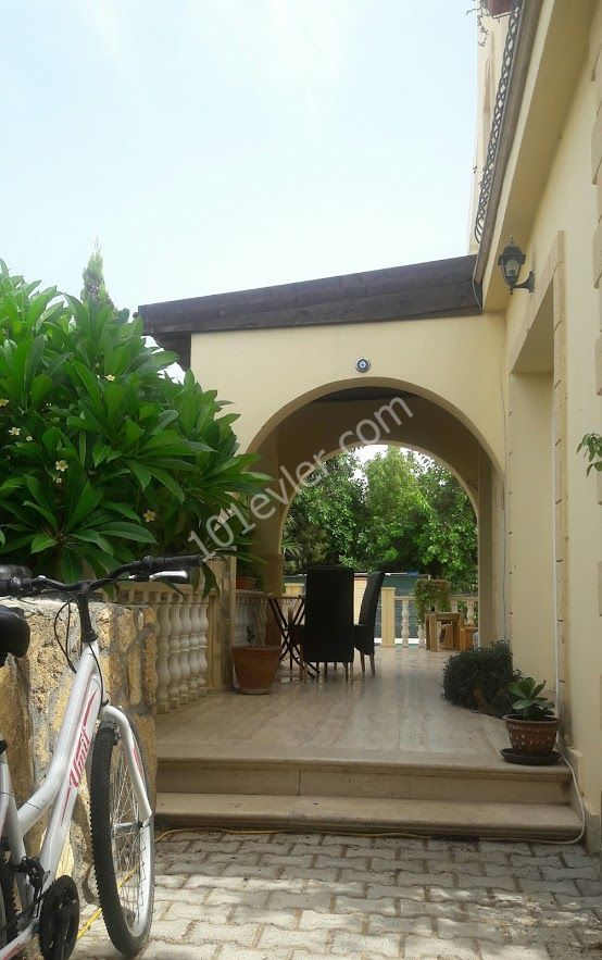  2 + 1 VILLA FOR SALE IN LAPTA WITH BAHÇELİ PRIVATE POOL