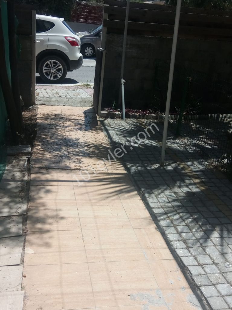 Flat To Rent in Karaoğlanoğlu, Kyrenia