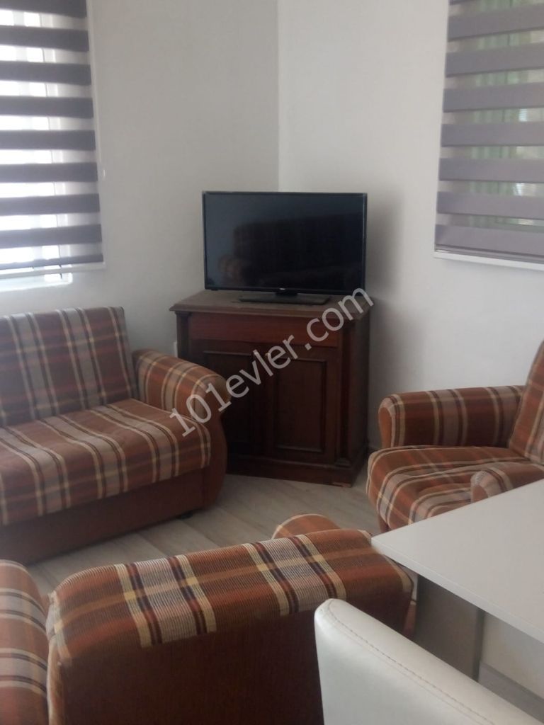 Flat To Rent in Karaoğlanoğlu, Kyrenia