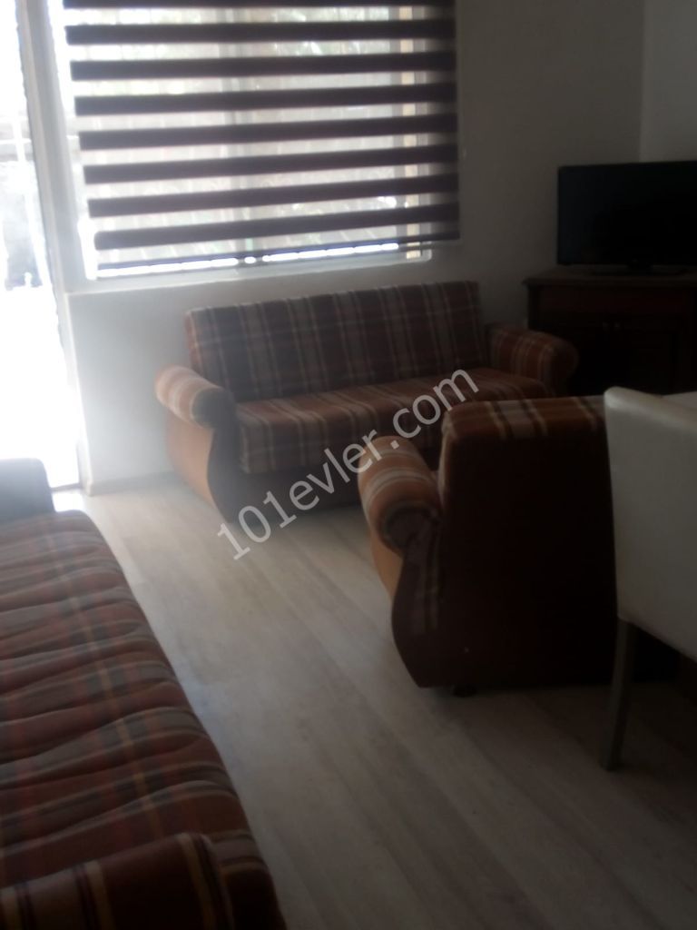 Flat To Rent in Karaoğlanoğlu, Kyrenia