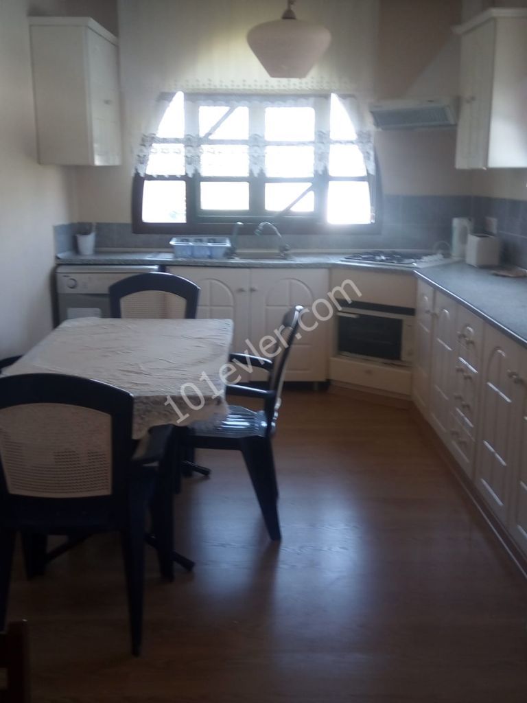 Flat To Rent in Karaoğlanoğlu, Kyrenia