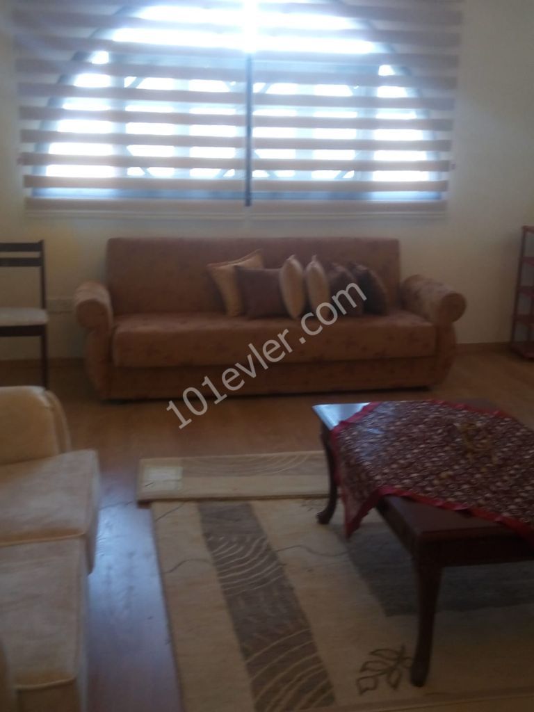 Flat To Rent in Karaoğlanoğlu, Kyrenia