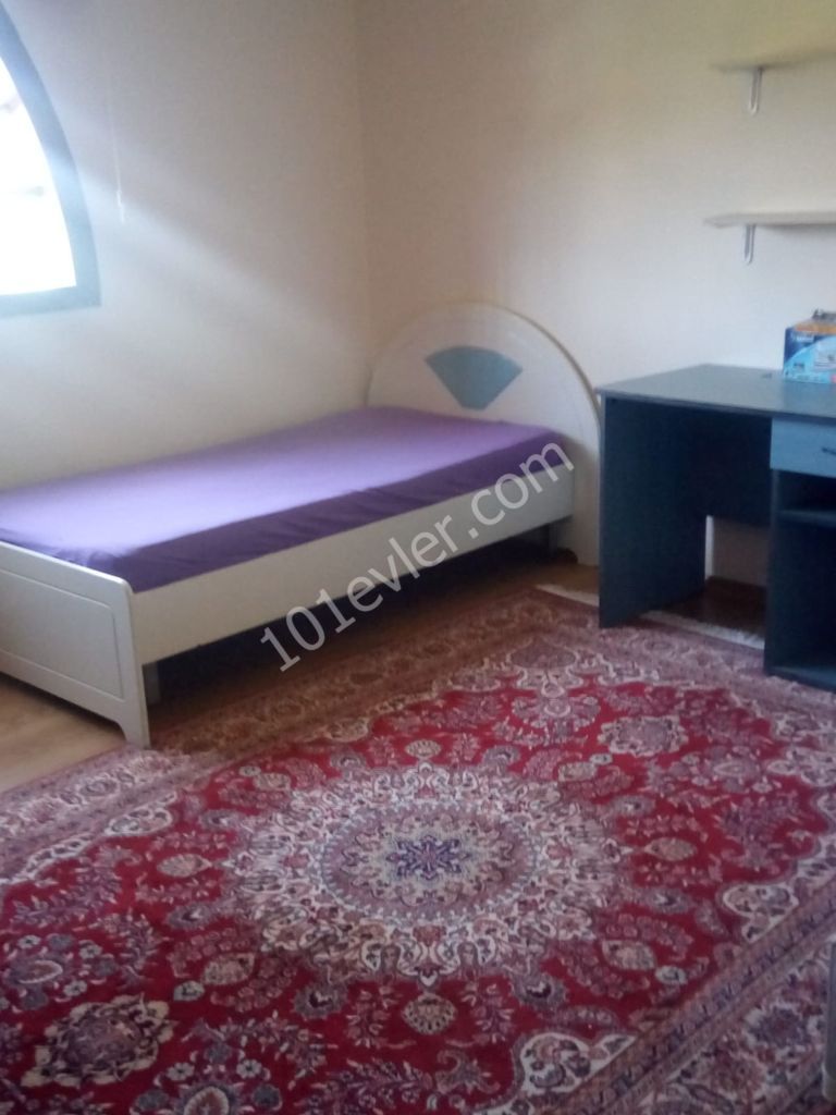 Flat To Rent in Karaoğlanoğlu, Kyrenia