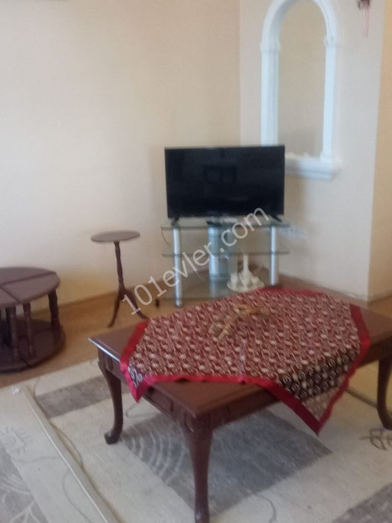 Flat To Rent in Karaoğlanoğlu, Kyrenia