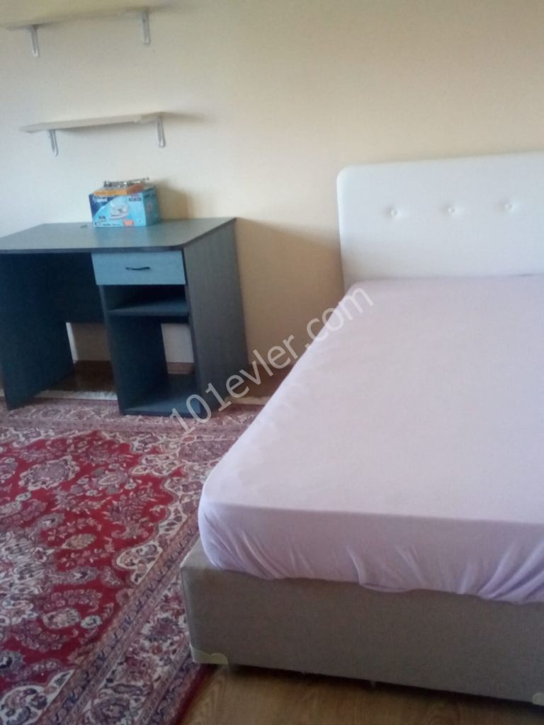 Flat To Rent in Karaoğlanoğlu, Kyrenia