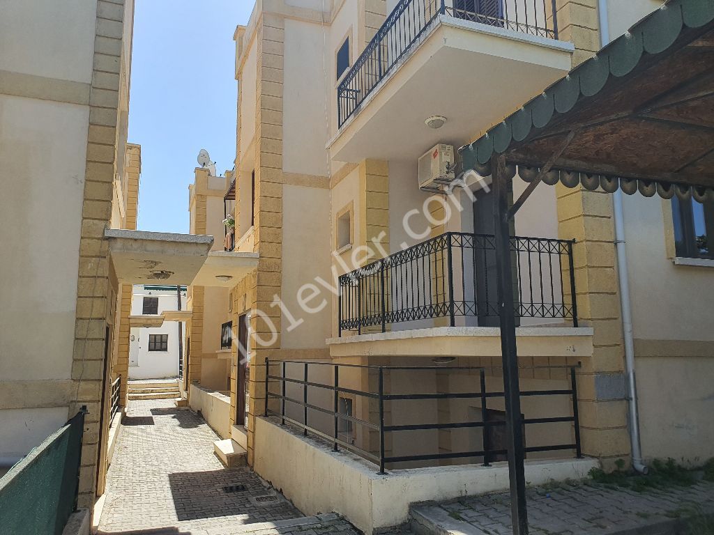 Flat For Sale in Doğanköy, Kyrenia