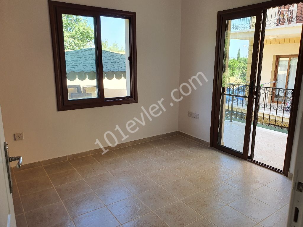 Flat For Sale in Doğanköy, Kyrenia