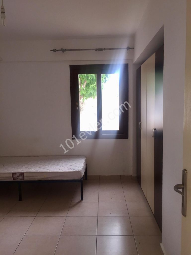 Flat To Rent in Alsancak, Kyrenia