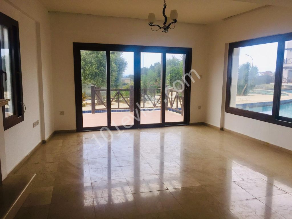 Villa For Sale in Alsancak, Kyrenia