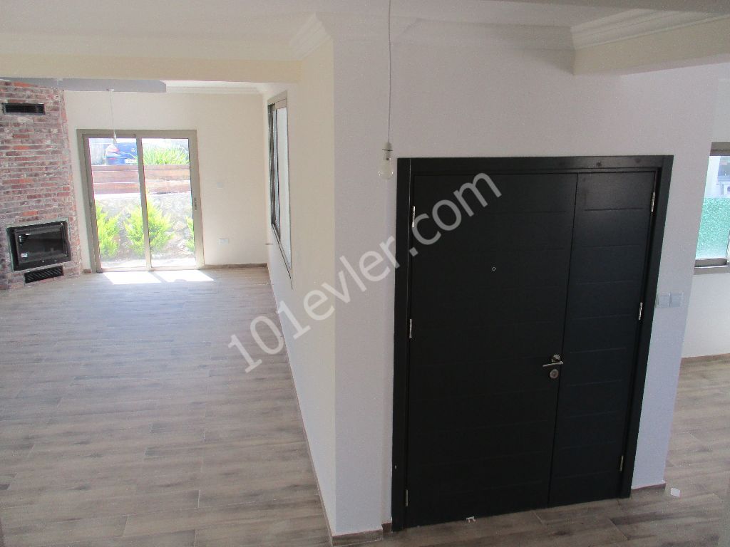 Villa For Sale in Alsancak, Kyrenia