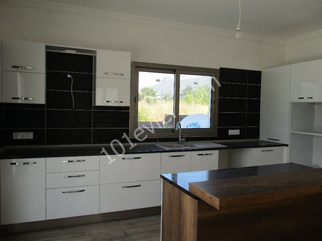 Villa For Sale in Alsancak, Kyrenia