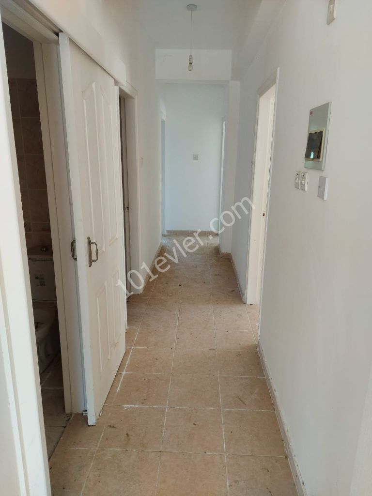 ALSANCAK 'DA DAĞ MANZARALI 3+1 SATILIK DAİRE