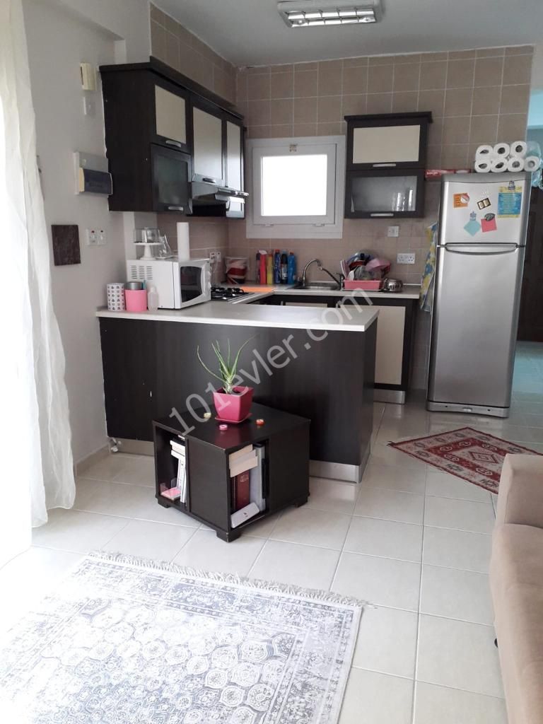 Flat To Rent in Girne Merkez, Kyrenia