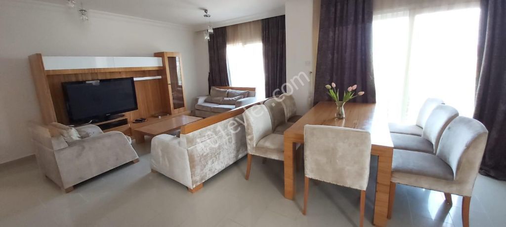 Flat To Rent in Alsancak, Kyrenia