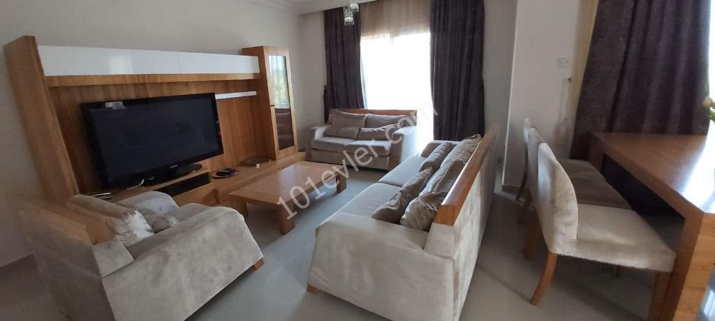 Flat To Rent in Alsancak, Kyrenia