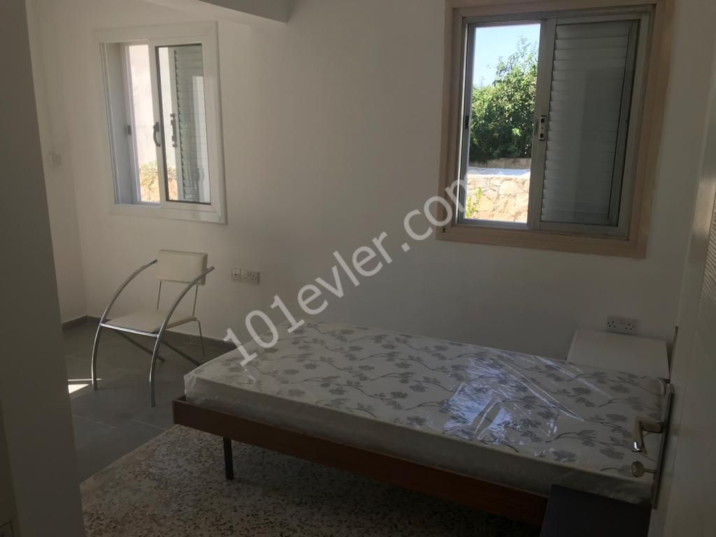 Flat To Rent in Karaoğlanoğlu, Kyrenia