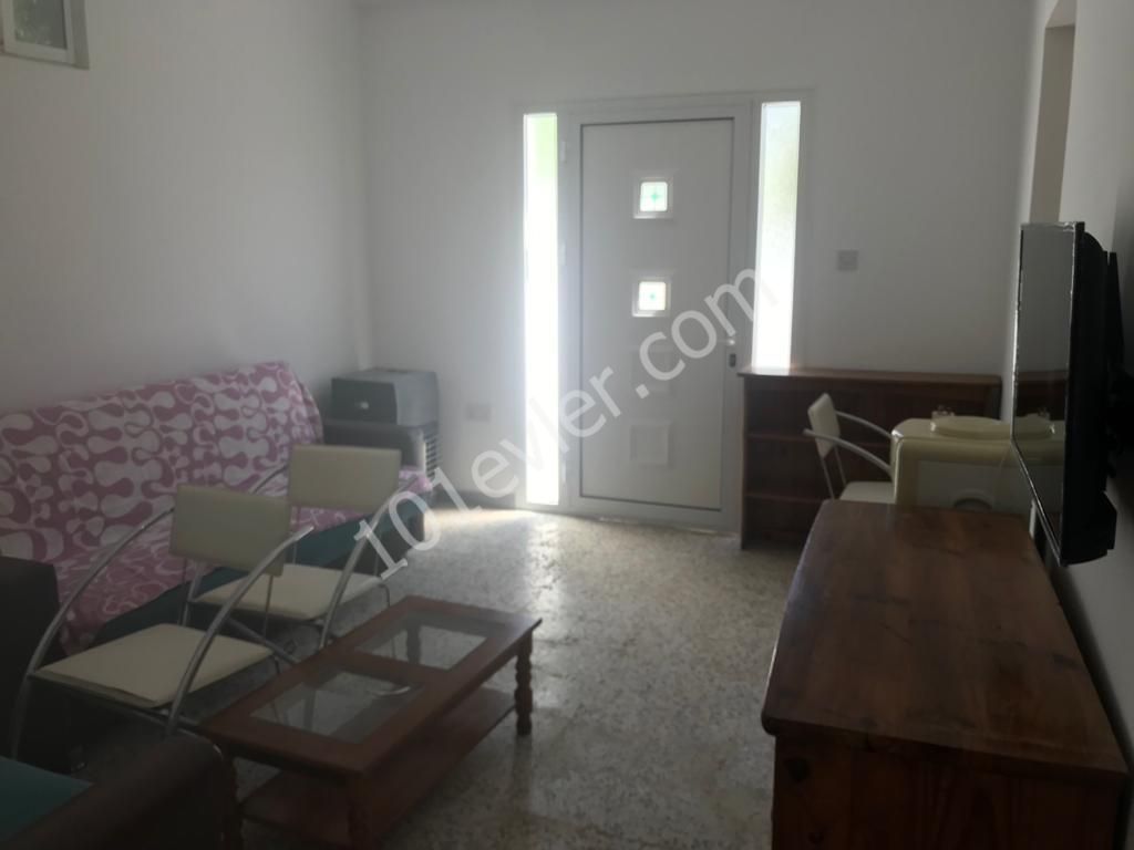 Flat To Rent in Karaoğlanoğlu, Kyrenia