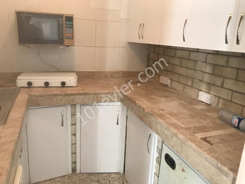 Flat To Rent in Karaoğlanoğlu, Kyrenia