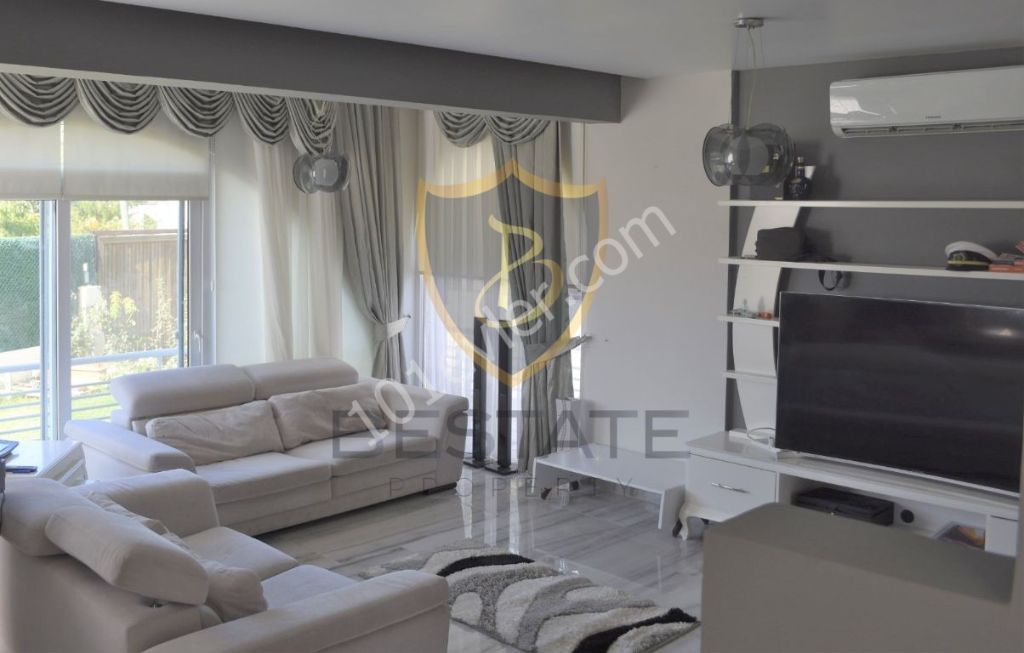 3 + 1 VILLA MIT POOL IN KYRENIA ALSANCAK ZU VERKAUFEN !! ** 