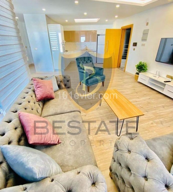 2+1 PENTHOUSE FOR RENT WITH A MAGNIFICENT VIEW IN THE CENTER OF KYRENIA !! ** 