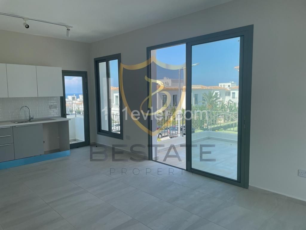 GİRNE ALSANCAK'TA ÖDÜLLÜ SİTE KIBRIS TOWN HOUSES 2+1 SATILIK DAİRE !!