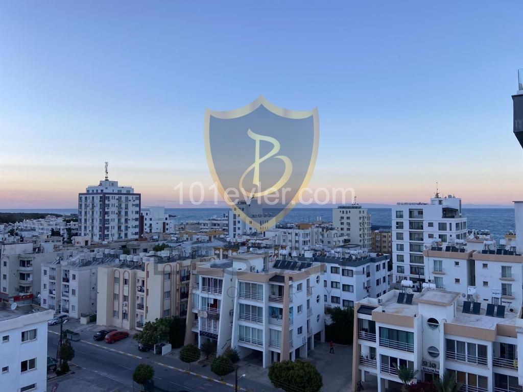 2 + 1 PENTHOUSE ZUM VERKAUF IN KYRENIA ZENTRUM!! ** 