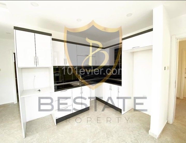 !! OPPORTUNITY PRICE!! 2+1 FLAT FOR SALE IN A COMPLETE WITH POOL IN ALSANCAK, KYRENIA!! ** 