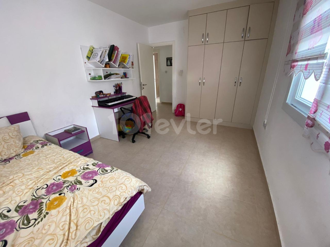 150 M2 3+1 Wohnung zum Verkauf im Zentrum von Kyrenia !! ** 