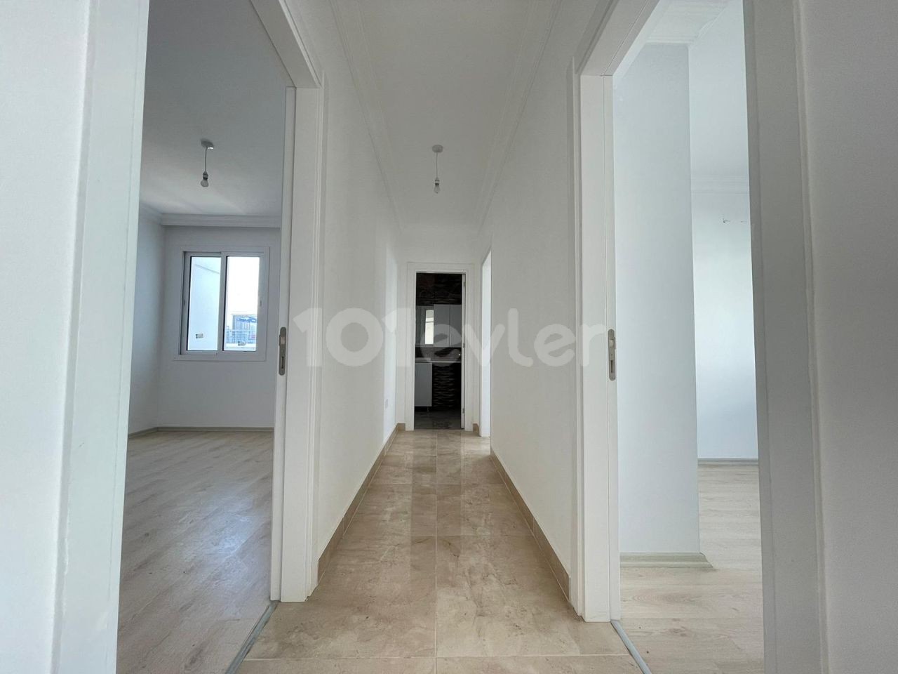 3+1 WOHNUNG ZUM VERKAUF IN KYRENIA ALSANCAK TA POOL WEBSITE !! ** 