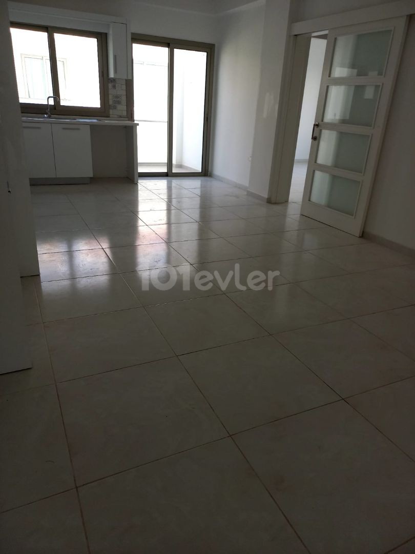 LEFKOŞA GÖNYELİ'DE TÜRK KOÇANLI 2+1 SATILIK DAİRE !!!