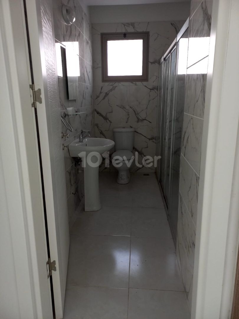 LEFKOŞA GÖNYELİ'DE TÜRK KOÇANLI 2+1 SATILIK DAİRE !!!