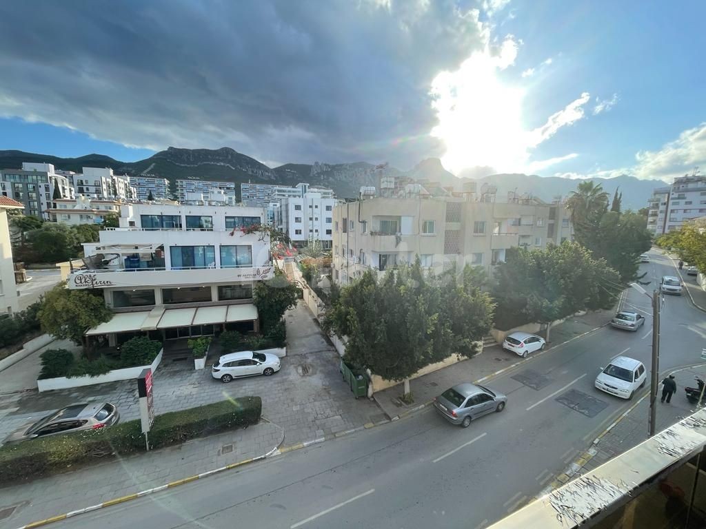 Flat For Sale in Girne Merkez, Kyrenia