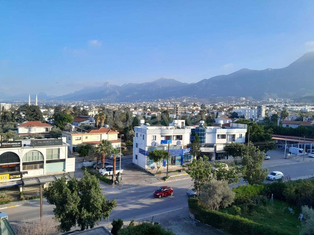 تخت برای اجاره in Girne Merkez, گیرنه