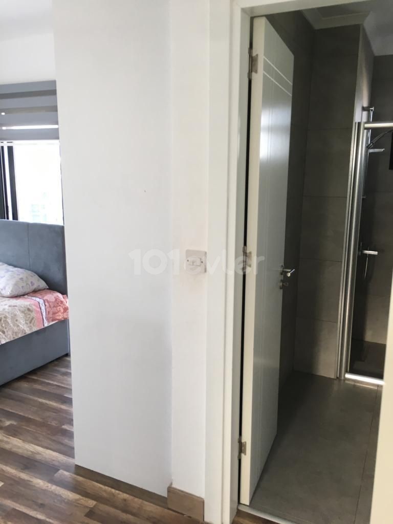 GİRNE MERKEZ'DE KİRALIK 3+1 EŞYALI PENTHOUSE !!