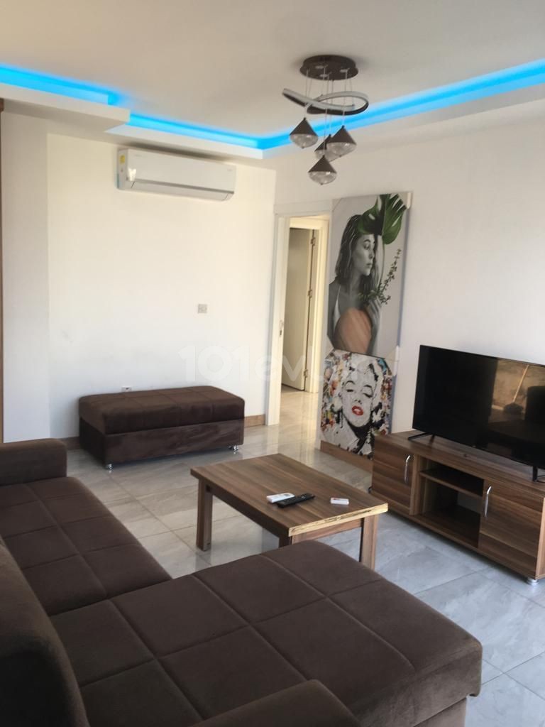 3+1 MÖBLIERTES PENTHOUSE ZU VERMIETEN IM KYRENIA CENTER!!