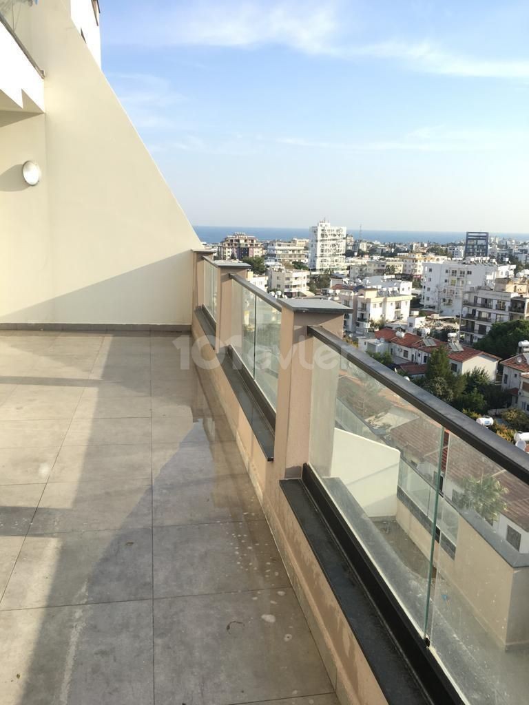 3+1 FURNISHED PENTHOUSE FOR RENT IN KYRENIA CENTER !!