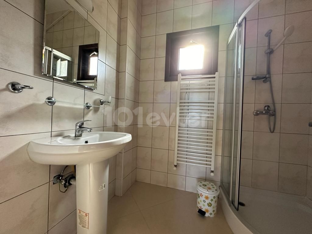 4+1 VILLA ZU VERKAUFEN IN TOLLER LAGE MIT MEERBLICK IN GIRNE EDREMIT!!